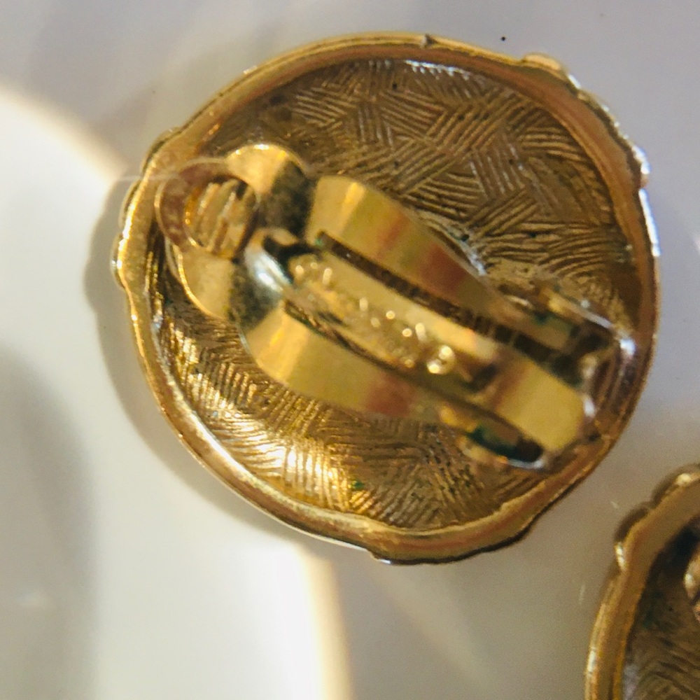 Givenchy VTG Iconic 80’s Coin Earrings - Picture 5 of 8